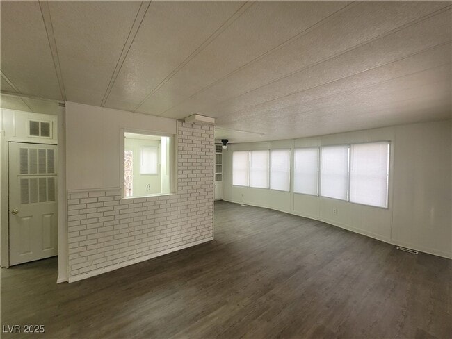 Building Photo - 367 MacFarland Ave