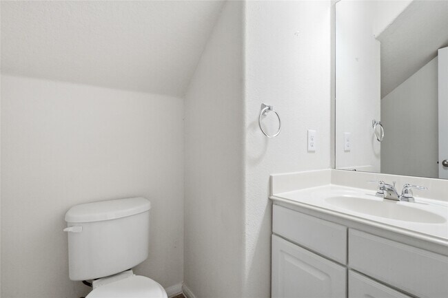 Building Photo - 12530 Greencanyon Dr