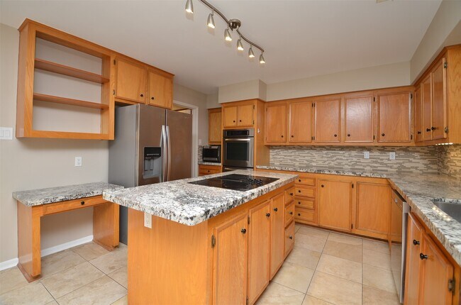 Building Photo - 12310 Burgoyne Dr