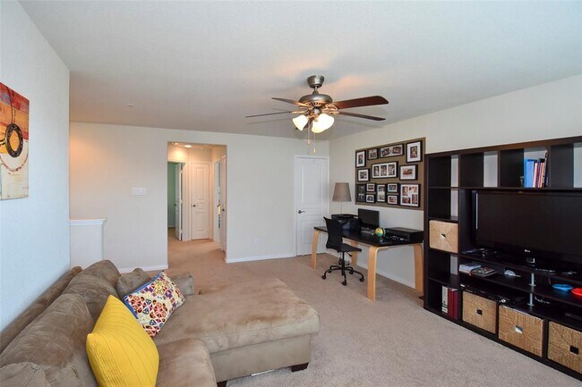 Building Photo - 6427 Addlestone Ridge Ln