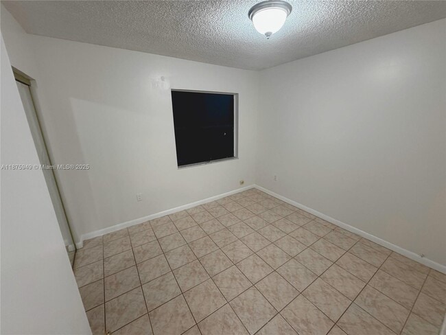 Building Photo - 2071 W 54th St