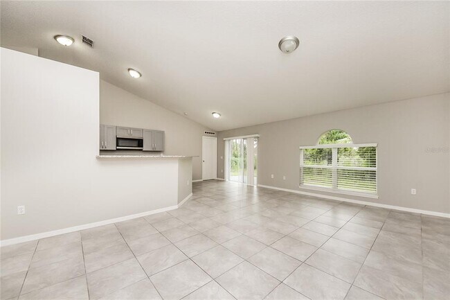 Building Photo - 1330 Dover Dr