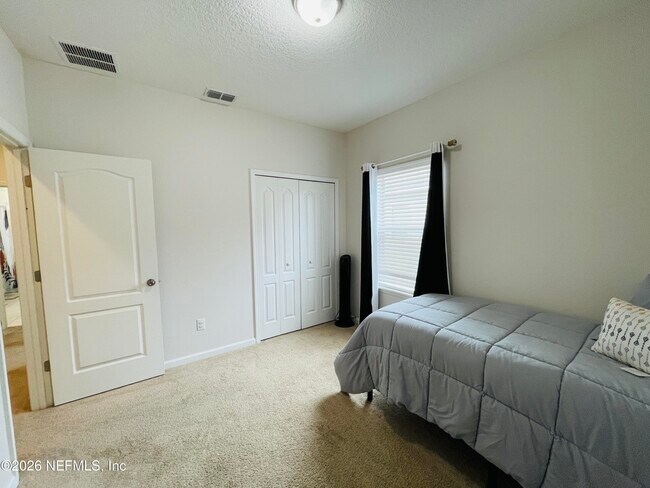 Building Photo - 15792 Bainebridge Dr