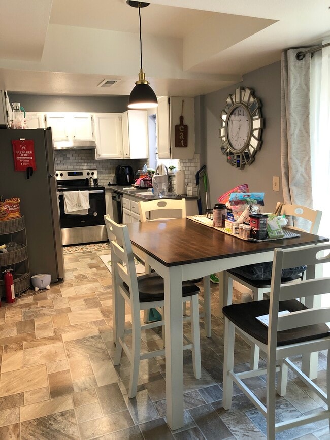 Building Photo - 7784 S Sunbird Way