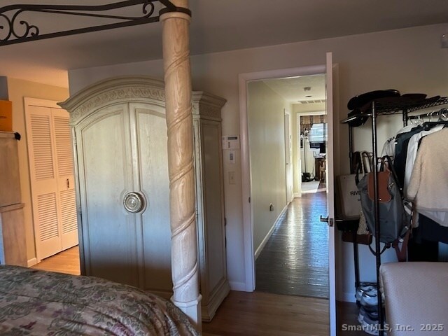 Building Photo - 24 Colonial Dr