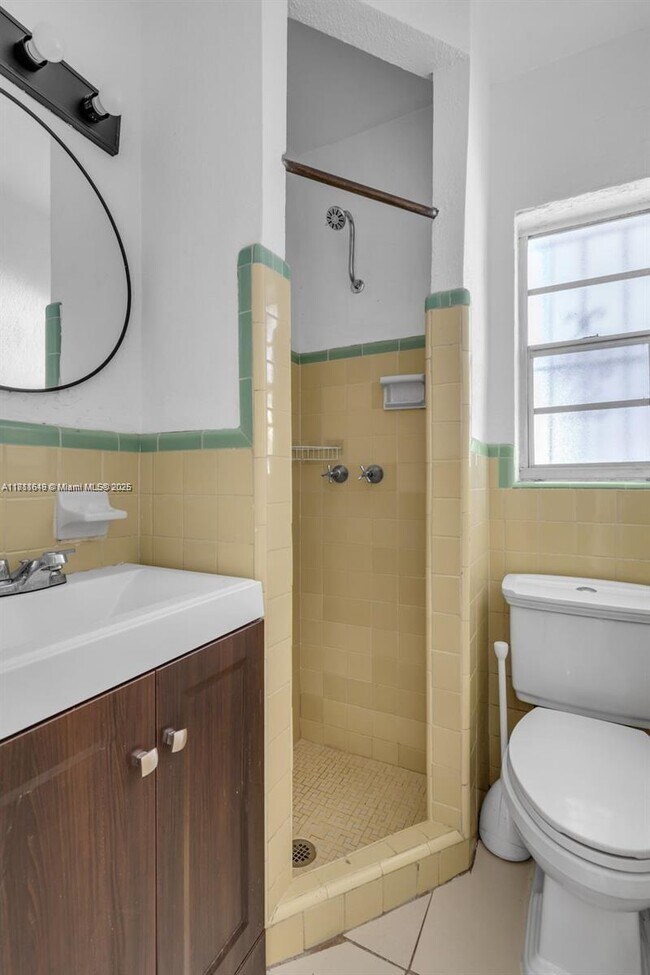 Building Photo - 601 NW 90th St