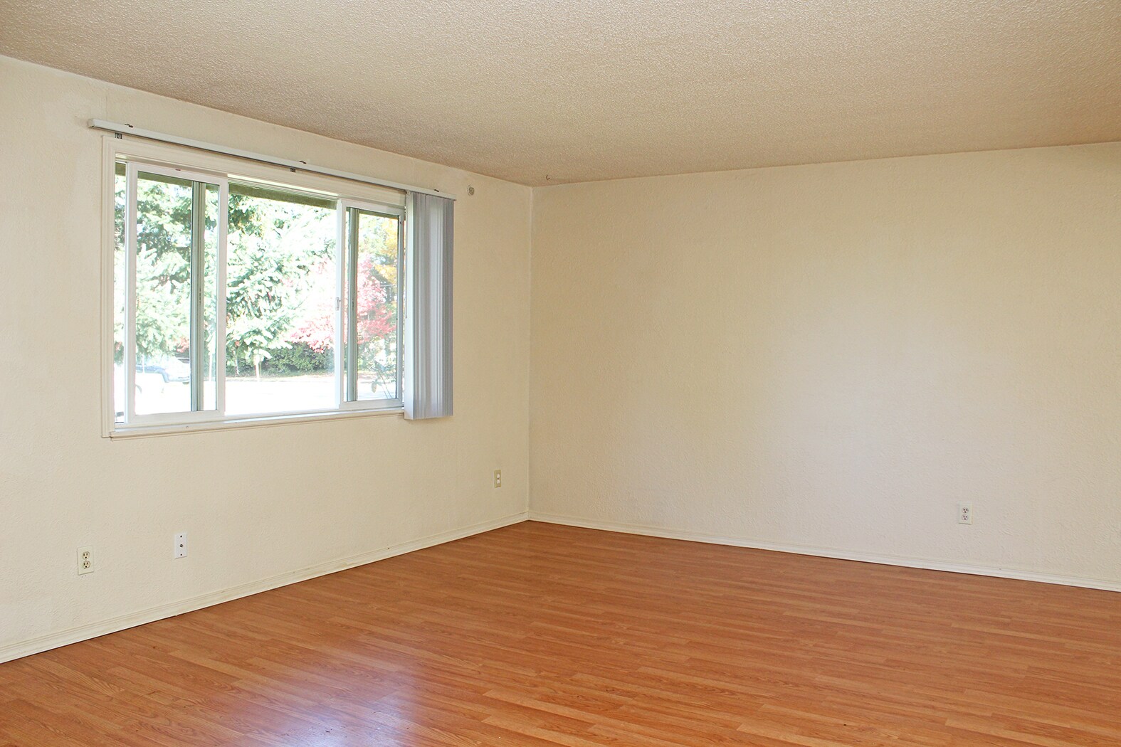 Building Photo - 4110-4116 N Willis Blvd