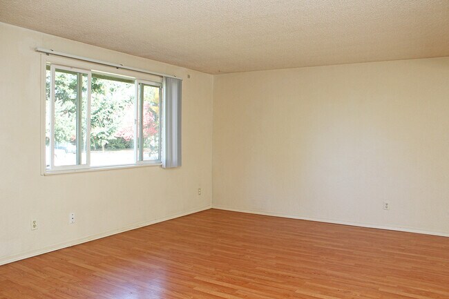 Building Photo - 4110-4116 N Willis Blvd