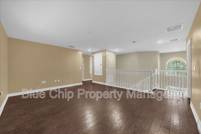 Building Photo - 5864 Lake Melrose Dr