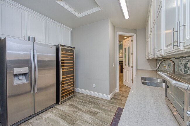 Building Photo - Custom home in beautiful St Andrews Green gated community