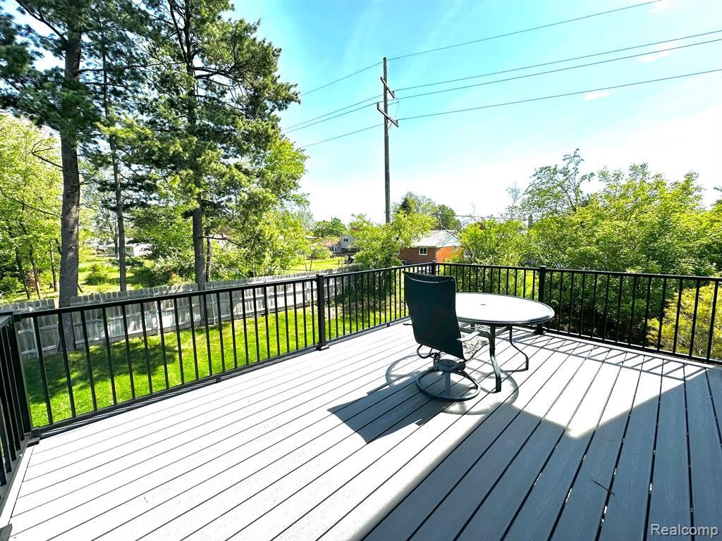 Building Photo - 5372 Rural Terrace