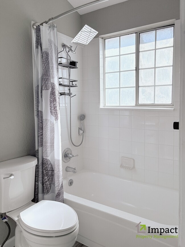 Building Photo - 18002 Becket Dr