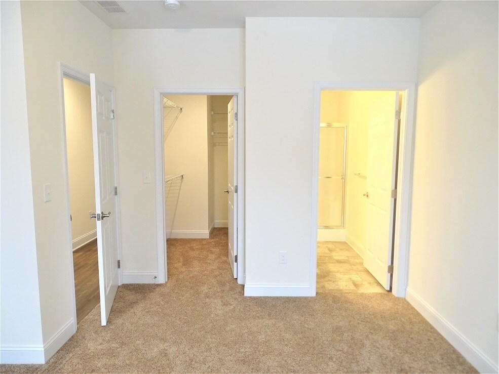 Building Photo - 20 Pequea Manor Dr