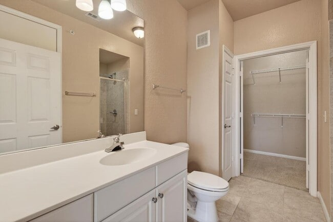 Building Photo - 8539 Gate Pkwy W