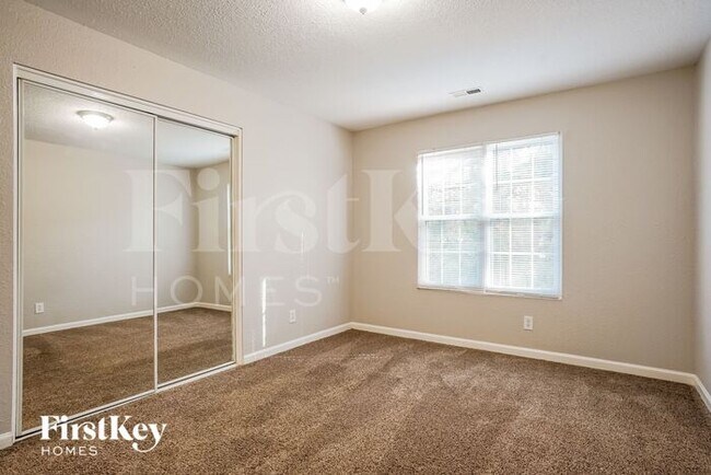 Building Photo - 3501 Donner Trail