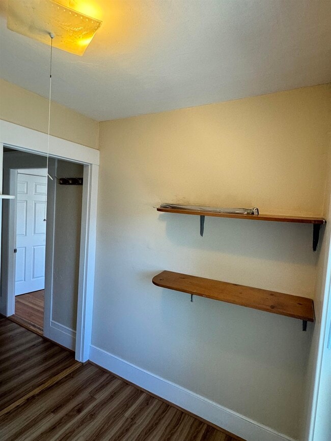 Building Photo - 17 Hanover St