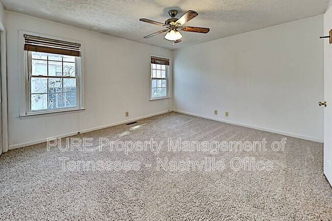 Building Photo - 473 Claircrest Dr