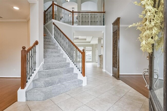 Building Photo - 13707 Elm Shores Dr