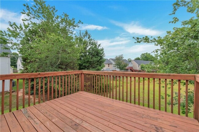 Building Photo - 3168 Meadow Point Dr