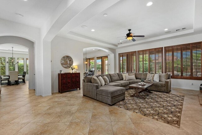 Building Photo - 48476 Bighorn Dr