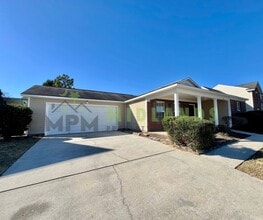 Building Photo - 139 Arthurdale Dr