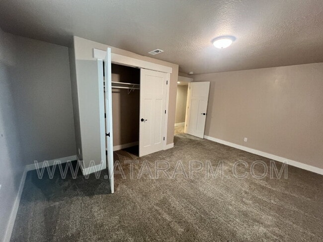 Building Photo - 1529 Lake View Terrace Rd