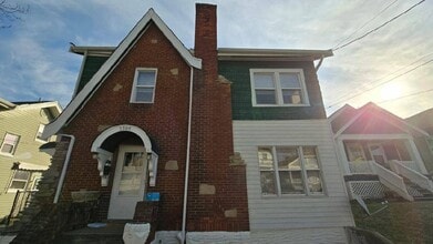 Building Photo - 3306 Emerson Ave