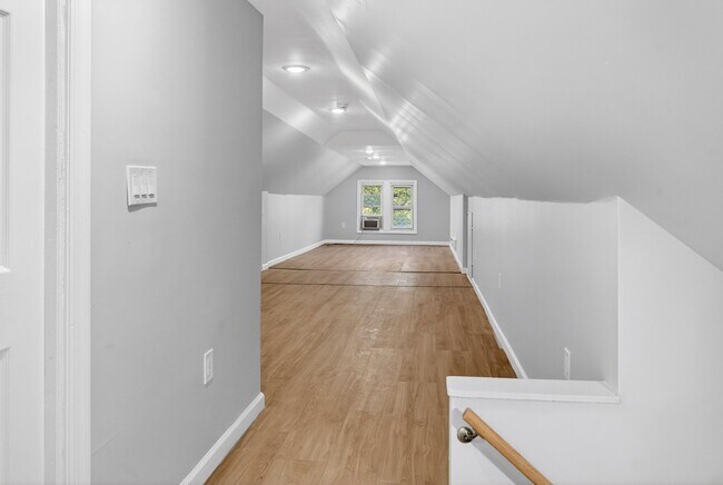 Building Photo - 12 E 49th St