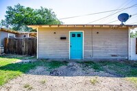 Building Photo - Summer 2026 Pre- lease! Cute One Bedroom near Medical and TTU
