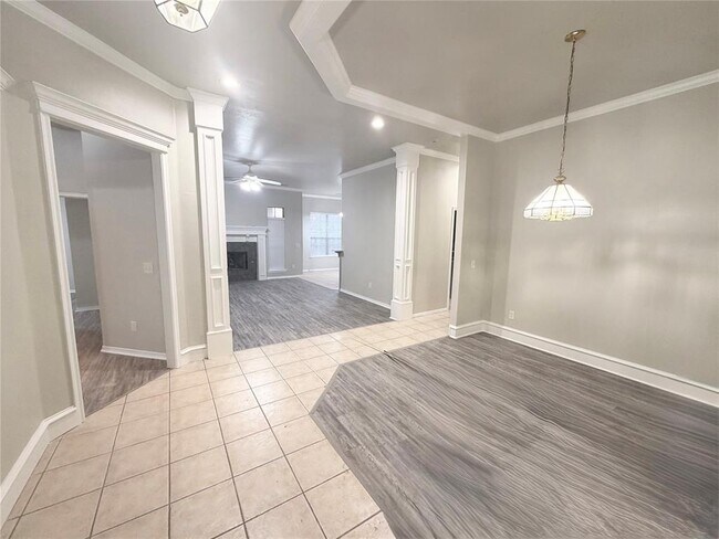 Building Photo - 10616 NW 40th Terrace