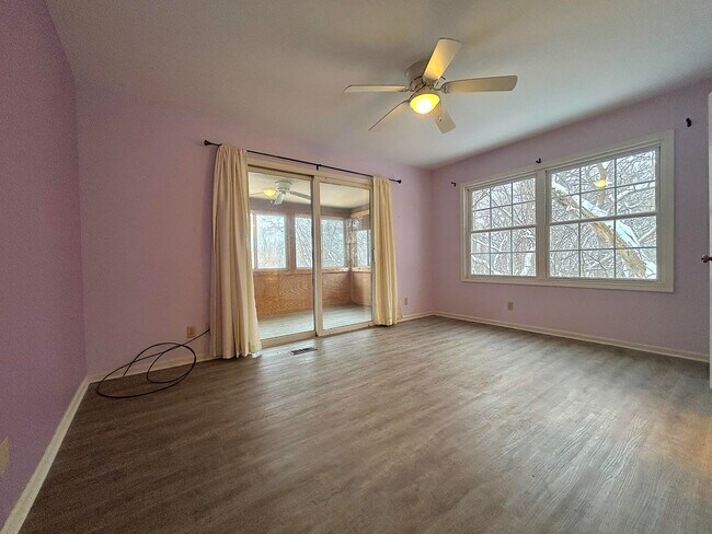 Building Photo - 280 Co Rd B