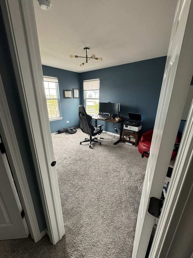 Building Photo - 12648 S Talbot Cir