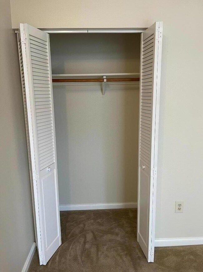 Building Photo - 550 Ortega Ave