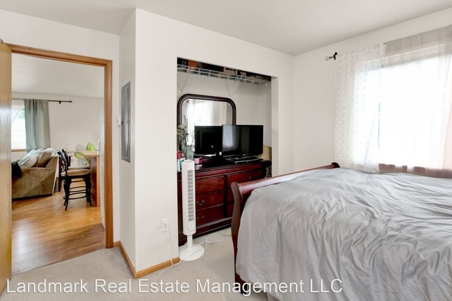 Building Photo - 611-631 Paloma Ln