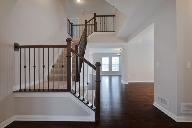 Building Photo - 1412 Leesland Dr