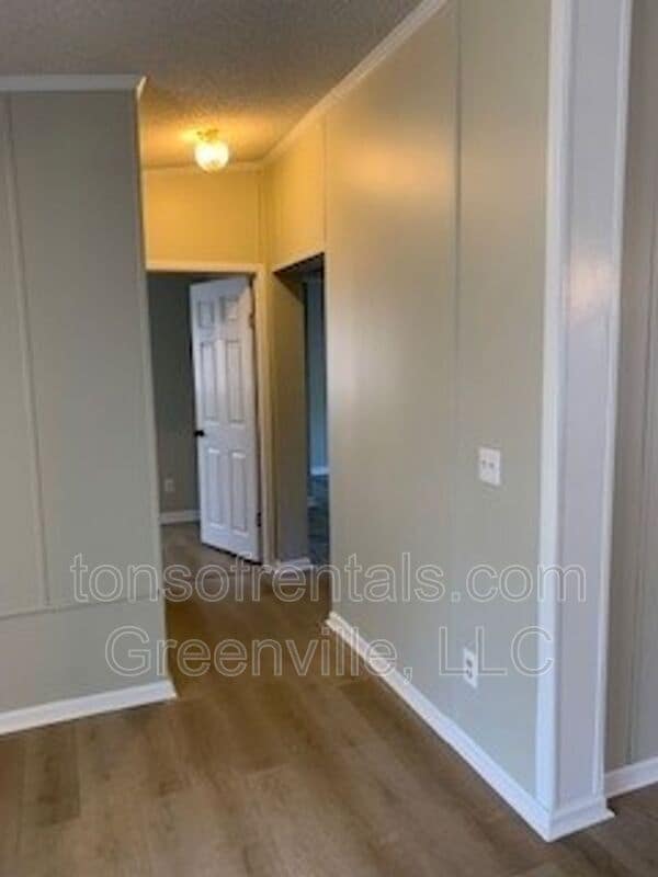 Building Photo - 236 Elizabeth Ln