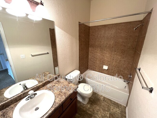 Building Photo - 4719 Iron Horse Villas Point