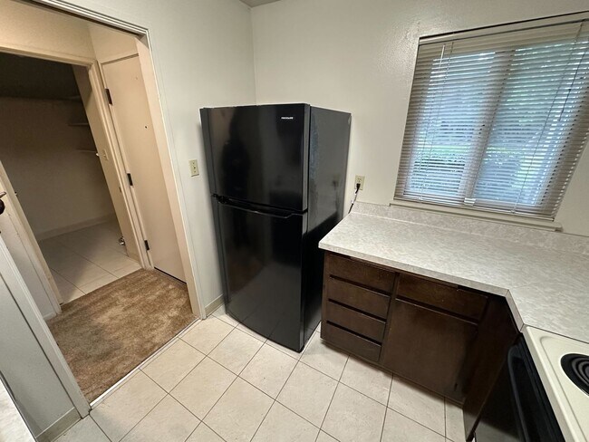 Building Photo - 3158 Phoenix Ln