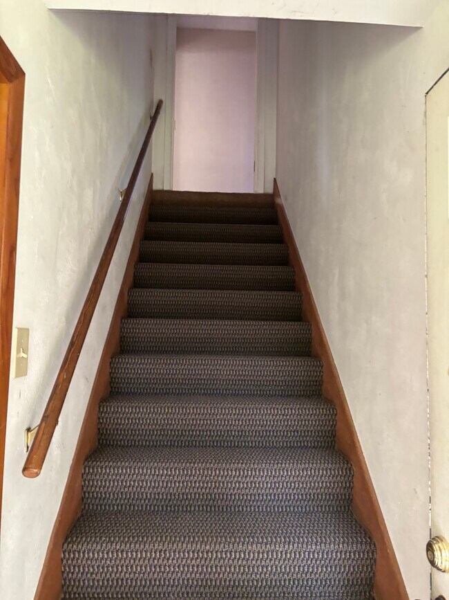 Building Photo - JG-0112