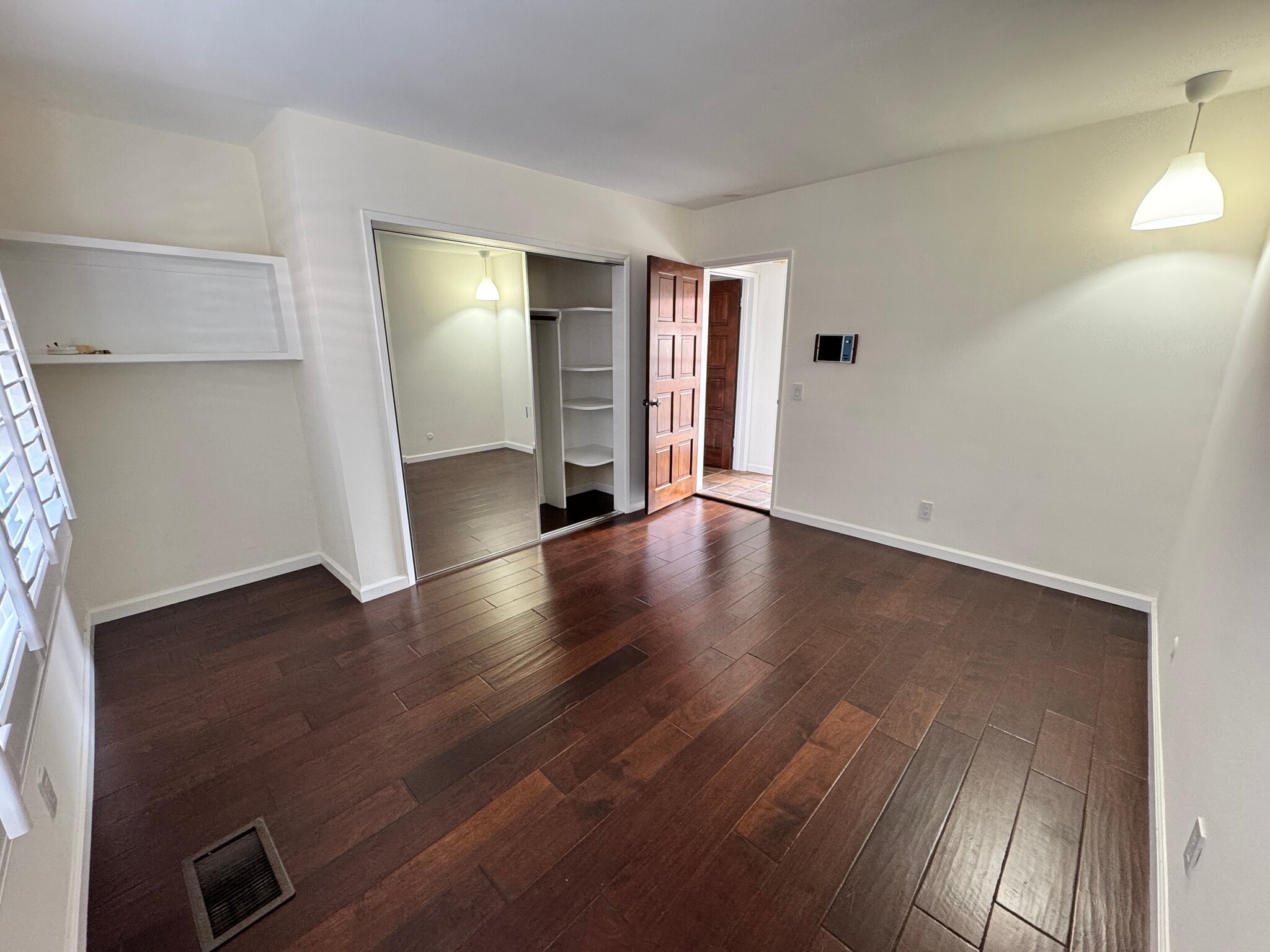 Building Photo - 2604 Perkins Cir