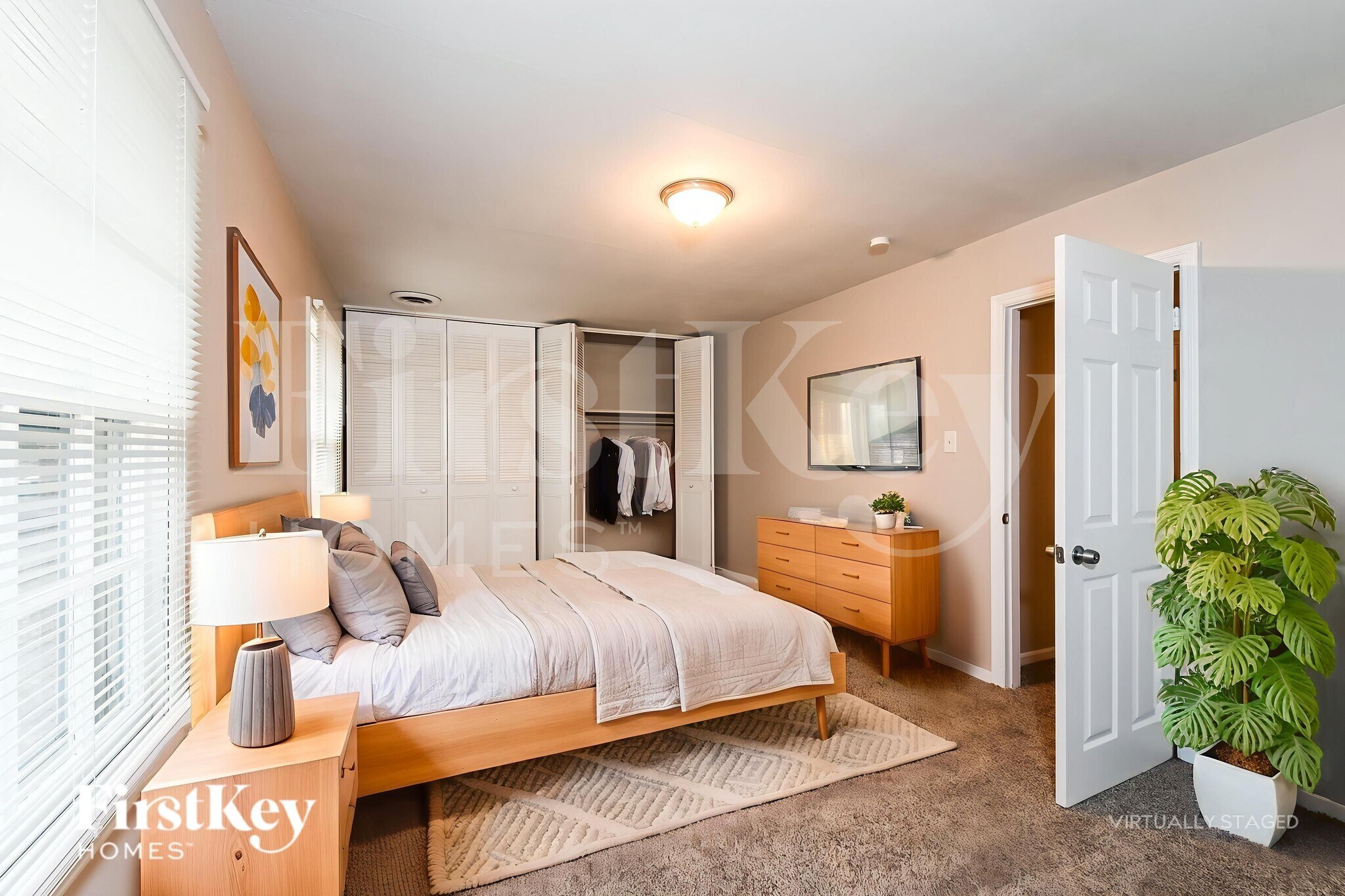 Building Photo - 9846 Rivermont Dr