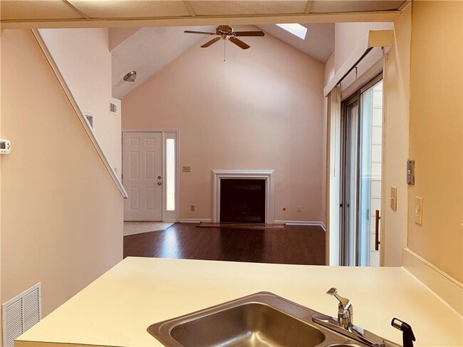 Building Photo - 2665 Windy Hill Pl