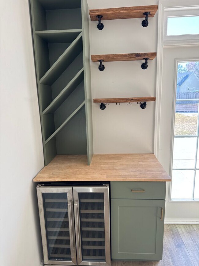 Building Photo - 3 Bed 2.5 Bath Home - Pooler GA