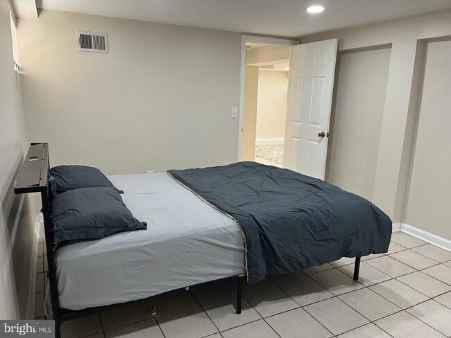 Building Photo - 1422 E St