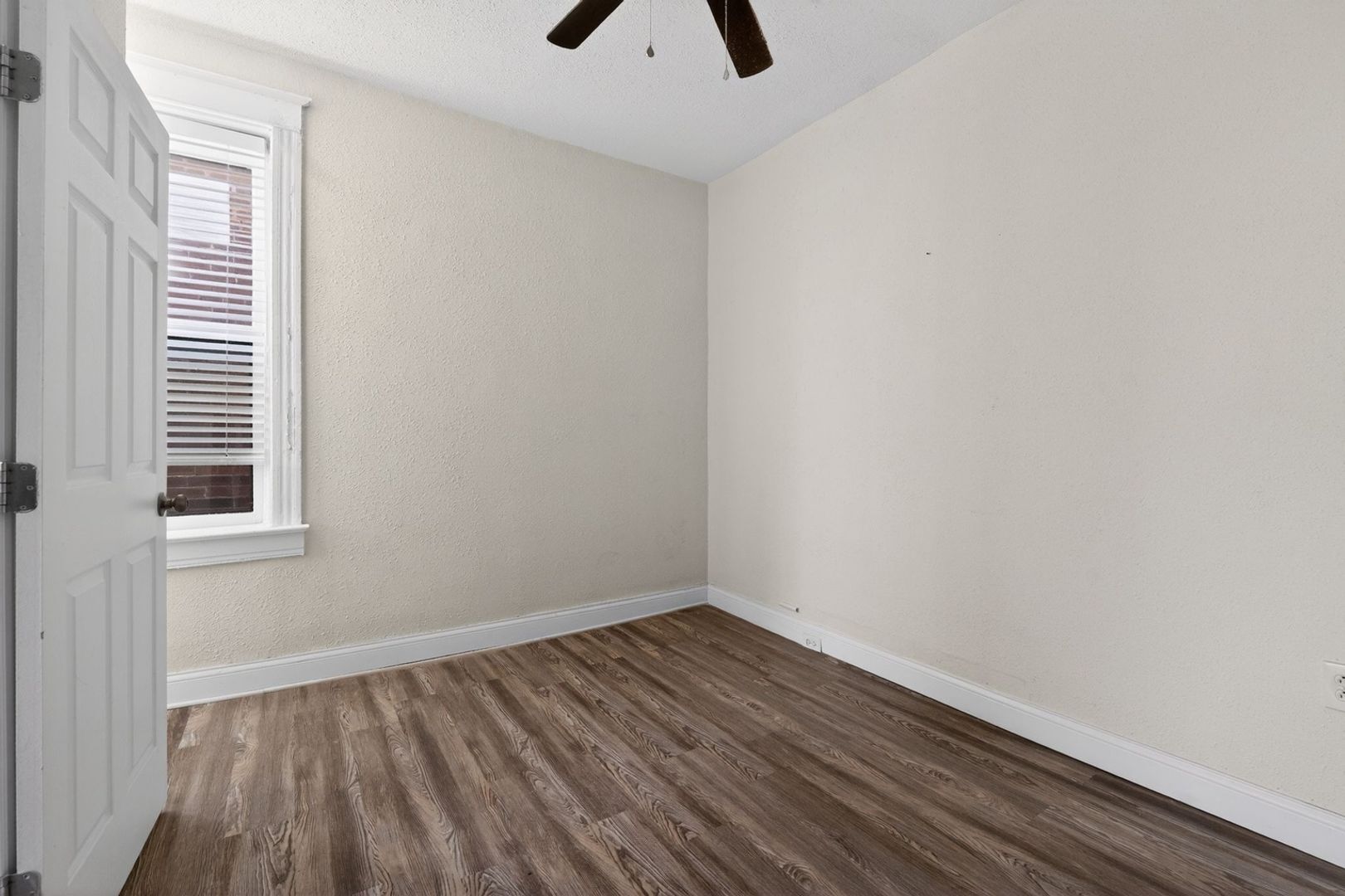 Building Photo - 2918 Sidney St