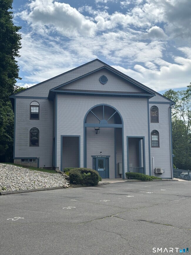 Building Photo - 24 West Rd