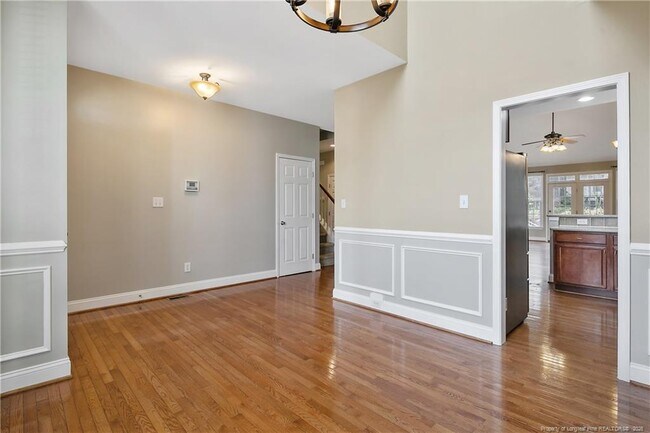 Building Photo - 147 Lamplighter Way