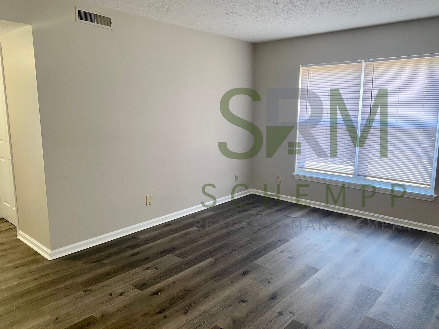 Building Photo - 2433 Slevin St