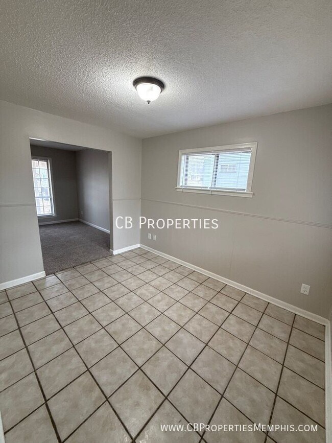 Building Photo - 3829 Tessland Rd