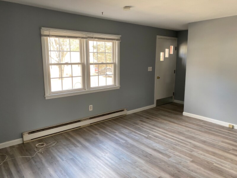 Building Photo - 37 S Grove St